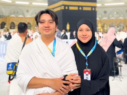 Momen Arbani Yasiz & Raissa Ramadhani Umrah Bersama Setelah Menikah, Intip 5 Potretnya