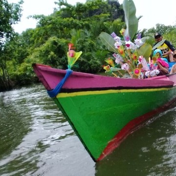 Mengulik 10 Tradisi Maulid Nabi Muhammad saw. di Berbagai Daerah di Indonesia