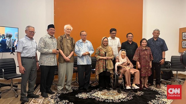 Tim Reformasi Polri menggelar dialog dengan para tokoh Gerakan Nurani Bangsa untuk mendengar aspirasi terkait reformasi kepolisian, Kamis siang nanti.