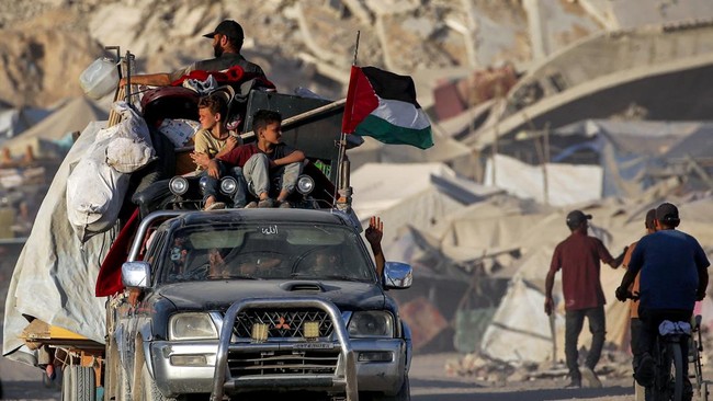 Militer Israel mengatakan lebih dari 250 ribu orang telah meninggalkan Gaza ke wilayah lain selama beberapa minggu terakhir.
