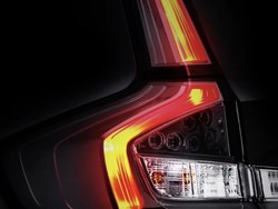 Suzuki Siapkan Mobil Serba Hitam, Diduga XL7 Terbaru