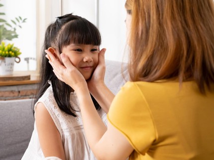 Terbukti pada 200 Anak, 6 Kalimat Sederhana agar Si Kecil Mau Mendengarkan Tanpa Dimarahi