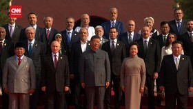 VIDEO: Momen Prabowo Foto Sejajar Bareng Putin-Kim Jong Un di China