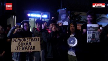 VIDEO: Warga Malaysia Gelar Solidaritas Demo RI di KBRI Kuala Lumpur