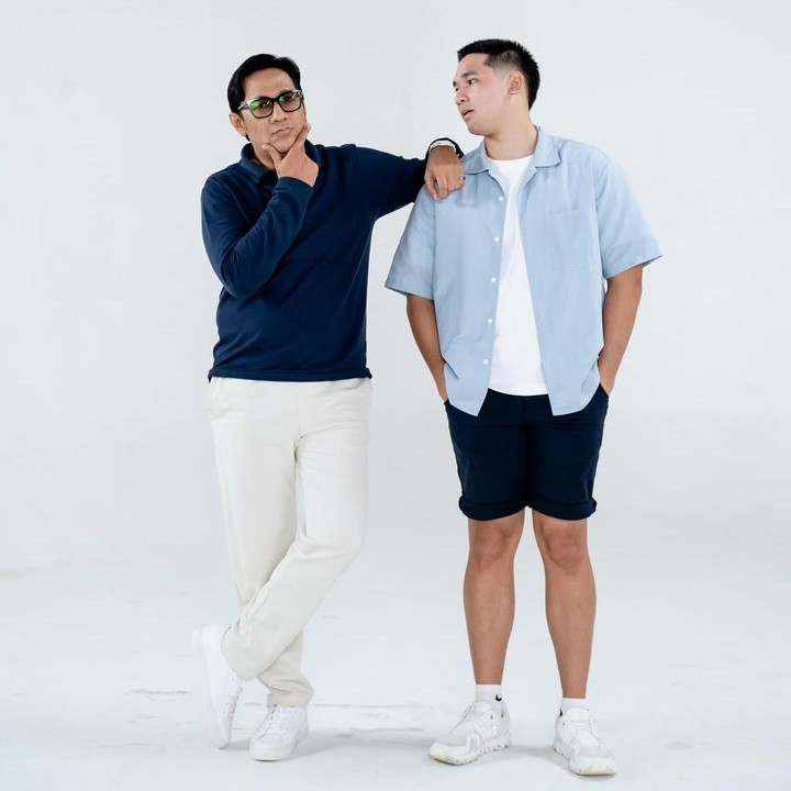 <p>Selama Dio menempuh pendidikan di London, Andre berharap putranya itu bisa selalu bahagia. Ia juga meyakinkan Dio untuk selalu memberikan dukungan. "Sukses dan bahagia, papa selalu di sini untuk kamu, I LOVE YOU CHAMP," ungkapnya. (Foto: Instagram @andreastaulany)</p>