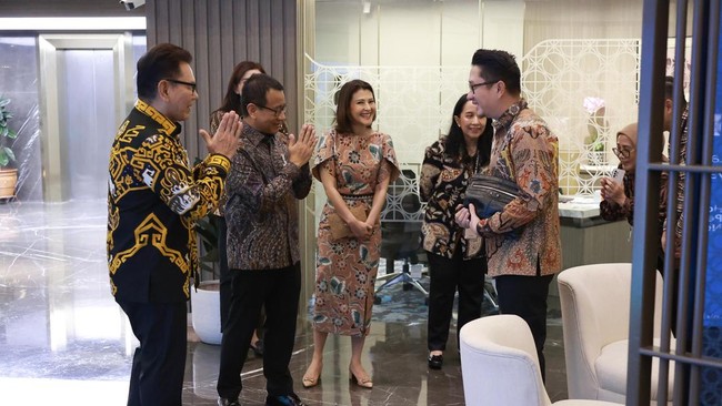 BNI rayakan Hari Pelanggan Nasional 2025 dengan tema 'Setia Menemani Setiap Langkahmu', fokus pada keberlanjutan dan inklusivitas untuk masa depan.