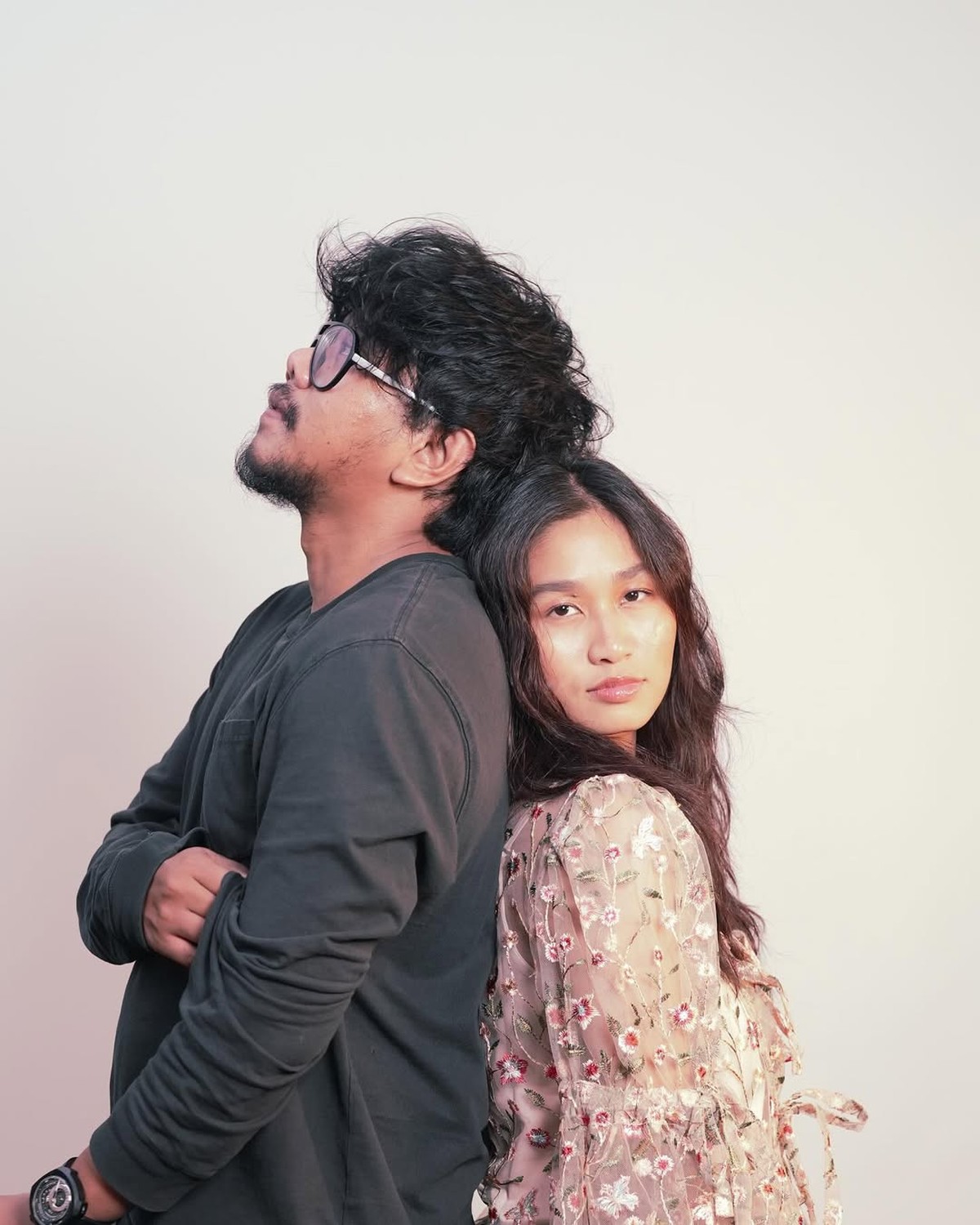 Ferry Irwandi dan Istri