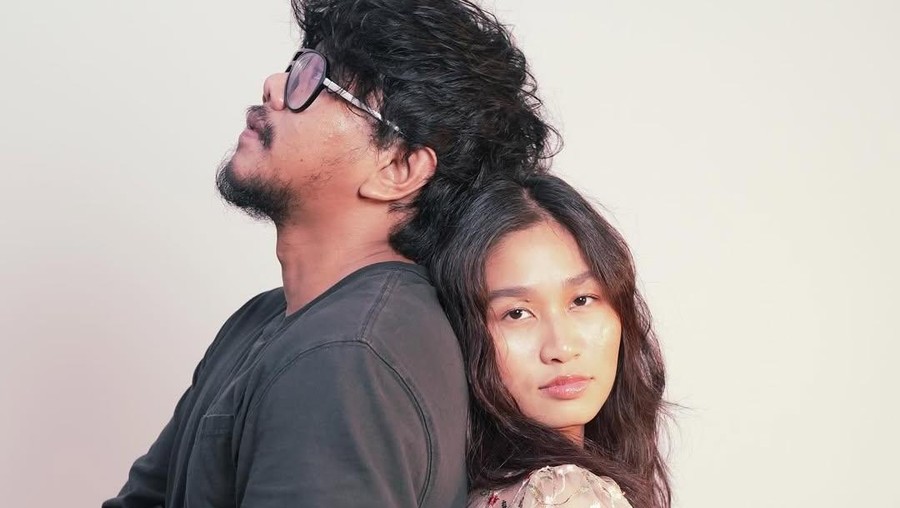 Ferry Irwandi dan Istri Ferry Irwandi dan Istri