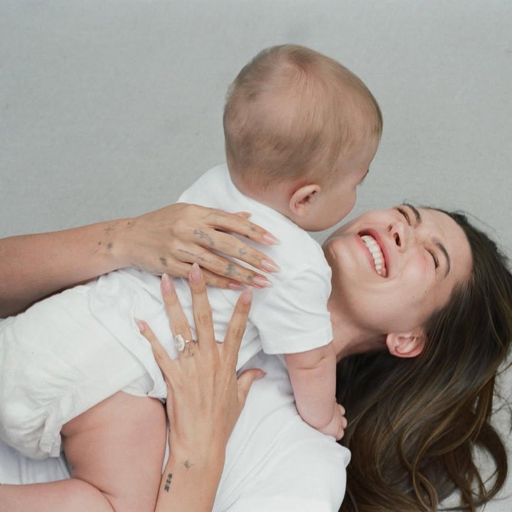 <p>Misalnya seperti foto berikut ketika <em>Baby</em> Jack menginjak usia satu tahun pada Agustus lalu. &ldquo;1 tahun untukmu, anakku yang tampan. Selamat ulang tahun pertama, Jack Blues, kamu adalah perwujudan kebahagiaan,&rdquo; tulis Hailey, dikutip dari laman Instagram <em>@haileybieber,</em> Kamis (4/9/2025).&nbsp;(Foto: Instagram@haileybieber)</p>