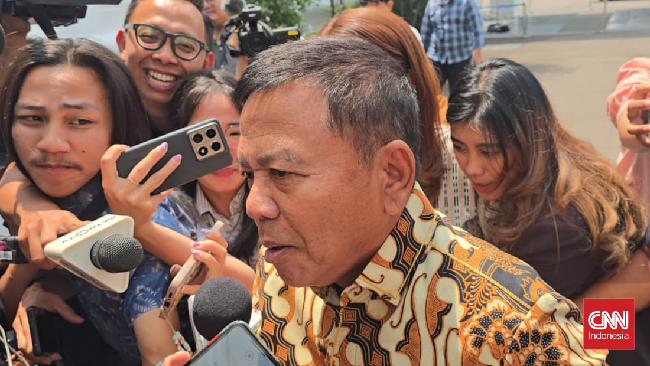Presiden Prabowo Subianto memanggil Kepala BIN Jenderal Herindra untuk melaporkan informasi penting. Situasi di Indonesia dinyatakan kondusif pasca-demonstrasi.