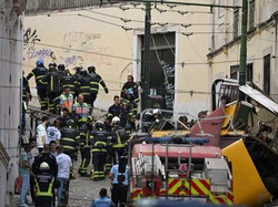 Ngeri! Kereta Gantung Ikonik di Lisbon Tergelincir, 15 Wisatawan Tewas