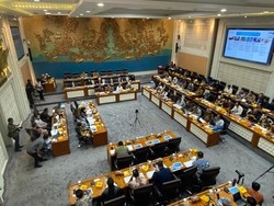 Rapat dengan Menteri Ekraf, Ketua Komisi VII DPR Ingatkan soal Pelayanan Rakyat