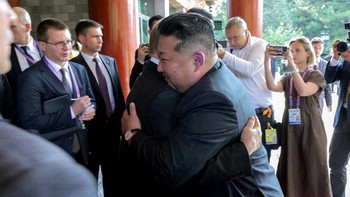 FOTO: Momen 'Bestie' Putin & Kim Jong Un di China