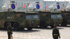 Penampakan Senjata Baru China saat Parade Militer Beijing, Ada Laser