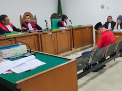 Tangis Eks Anggota DPRD Palembang di Persidangan, Minta Keringanan Hukuman