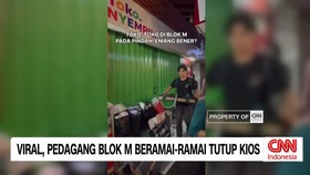 VIDEO: Viral, Pedagang Blok M Beramai-ramai Tutup Kios