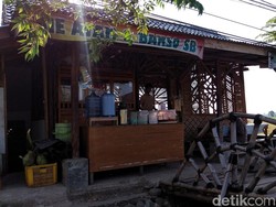 Warung Saung Bambu, Tempat Makan Syahdu di Majalengka