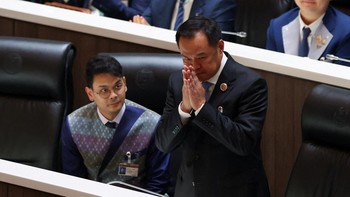 FOTO: Anutin Charnvirakul Terpilih Jadi PM Baru Thailand