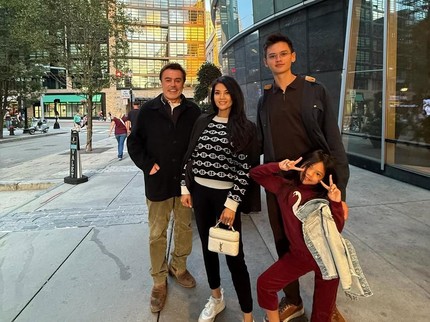 Farah Quinn Temani Putranya Jelajahi Kampus Baru di Boston University, Intip Potretnya Bun