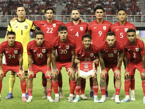 Kluivert Akhirnya Pakai 4 Bek, Indonesia Langsung Pesta Gol