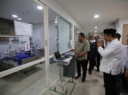 Mensos Beri Santunan untuk Korban Tewas-Luka Akibat Unjuk Rasa di Makassar