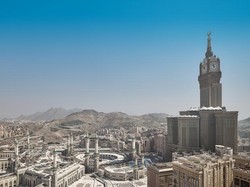 Saudi Terapkan Sistem Kontrak Digital untuk Musim Umrah 1448 H