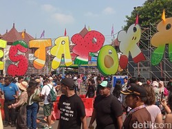 Video Aksi .feast Bawakan Lagu Baskara, Dilengkapi Sentilan untuk Penguasa