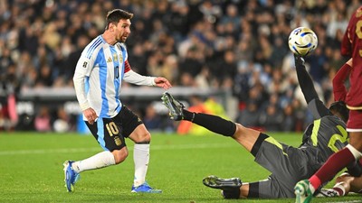 Lionel Messi diharapkan pulih sebelum Piala Dunia 2026 dimulai. (REUTERS/RODRIGO VALLE)