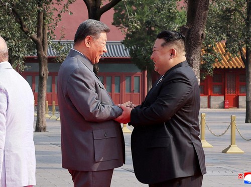 Makin Akrab, Xi Jinping Beri Selamat ke Kim Jong Un Atas HUT Korut