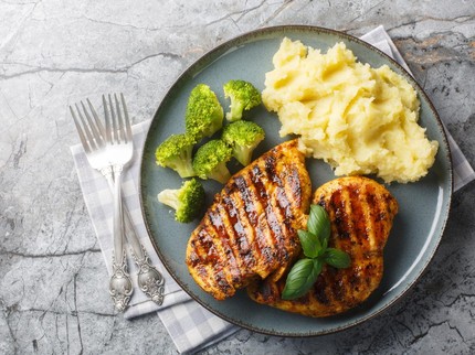 15 Resep Olahan Ayam Fillet hingga Giling, Enak dan Simpel