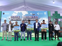 Dukung GPM, Pupuk Indonesia Salurkan 2.574 Paket Beras untuk Warga