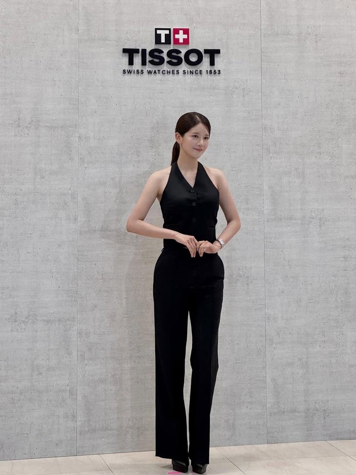 Chu So Jung atau yang akrab disapa Exy juga akan ikut membintangi film House of Ghosts. Ia akan berperan sebagai Se Jung dan beradu akting dengan Dex./ Foto: instagram.com/exychu_