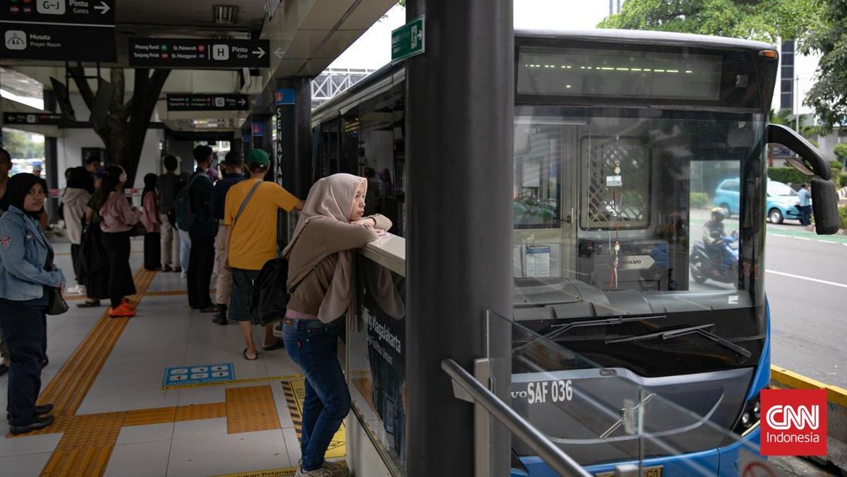 Daftar Bank untuk Perpanjang Kartu Gratis Transjakarta, MRT, dan LRT