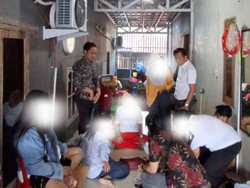 Nenek 70 Tahun di Selayar Digerebek Main Judi Kartu Bareng 4 Warga
