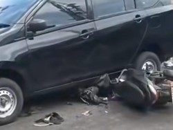 Kecelakaan Motor Vs Mobil di Terowongan MP Makassar, 2 Pelajar Luka