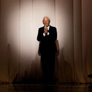 Mengenang Sosok Giorgio Armani, Sang Legenda Fashion Italia
