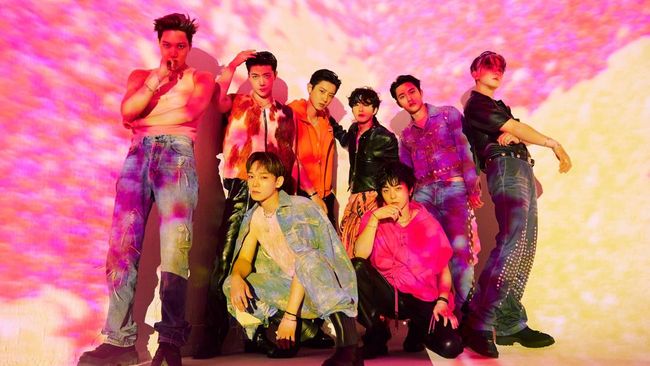 EXO Akan Gelar Fan Meeting 13-14 Desember, Tanpa CBX SM Entertainment mengatakan rangkaian comeback EXO dimulai Desember 2025, dari fan meeting hanya dengan enam member tanpa CBX.