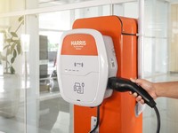 Fasilitas Baru HARRIS Hotel & Conventions Bundaran Satelit Surabaya: EV Charging