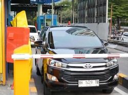 7 Gerbang Tol Dalam Kota Beroperasi Lagi Usai Dibakar Massa