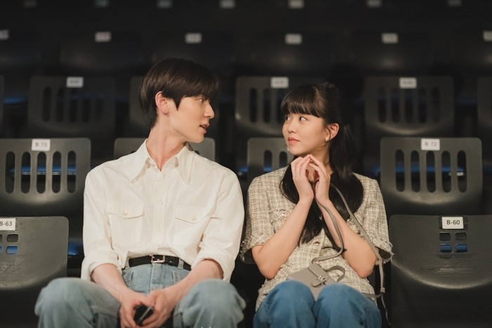 Drama My lovely Liar menggabungkan cinta, rahasia, dan thriller ketika Mok Sol Hee dengan kutukan unik bertemu komposer misterius yang dituduh membunuh./ Foto: VIU