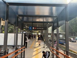 Rusak Terbakar Saat Kericuhan, Halte TJ Polda Metro Jaya Mulai Beroperasi
