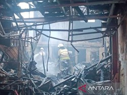 Kebakaran di Jalan Fatmawati Hanguskan Food Court, Kerugian Rp 1,2 M