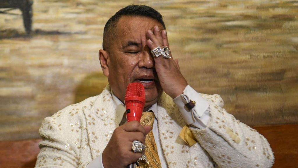 Jam 8 Malam Hotman Ngaku Dikontak Prabowo yang Ingin Tahu Kasus Nadiem