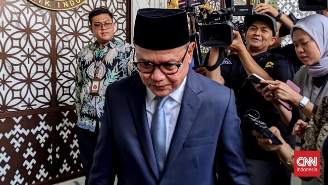 Politikus Golkar Mukhtarudin Jadi Menteri P2MI, Ini Profilnya Presiden RI Prabowo Subianto resmi menunjuk Mukhtarudin sebagai Menteri Perlindungan Pekerjaan Migran Indonesia (P2MI) menggantikan Abdul Kadir Karding.
