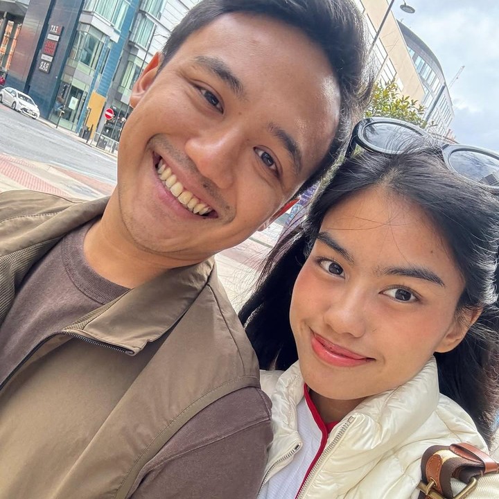 <p>Putri Alya Rohali, Namira Adjani, resmi menikah dengan Auditya Faiz Putra atau akrab disapa Audi, pada 10 Agustus 2025. Setelah menikah, keduanya memutuskan untuk <em>honeymoon</em> ke Inggris, Bunda. [Foto: Instagram @namiradjani]</p>