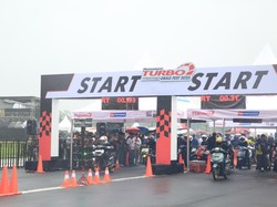 Ratusan Pebalap Adu Cepat di Pertamax Turbo Drag Fest Seri II Tasikmalaya