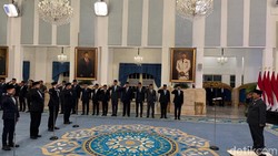 Daftar Lengkap Menteri yang Diganti Prabowo dalam Reshuffle Kabinet Terbaru