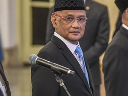 Profil Mochamad Irfan Yusuf dari Santri Kini Jadi Menteri Haji