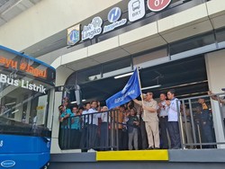 Pramono Resmikan Halte TransJ Jaga Jakarta, Harap Perusakan Tak Terulang
