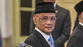 Isi Garasi Menteri Haji dan Umrah Gus Irfan, Cuma Ada 1 Mobil Ini